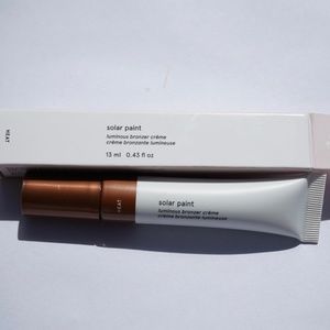 Glossier solar paint shade HEAT